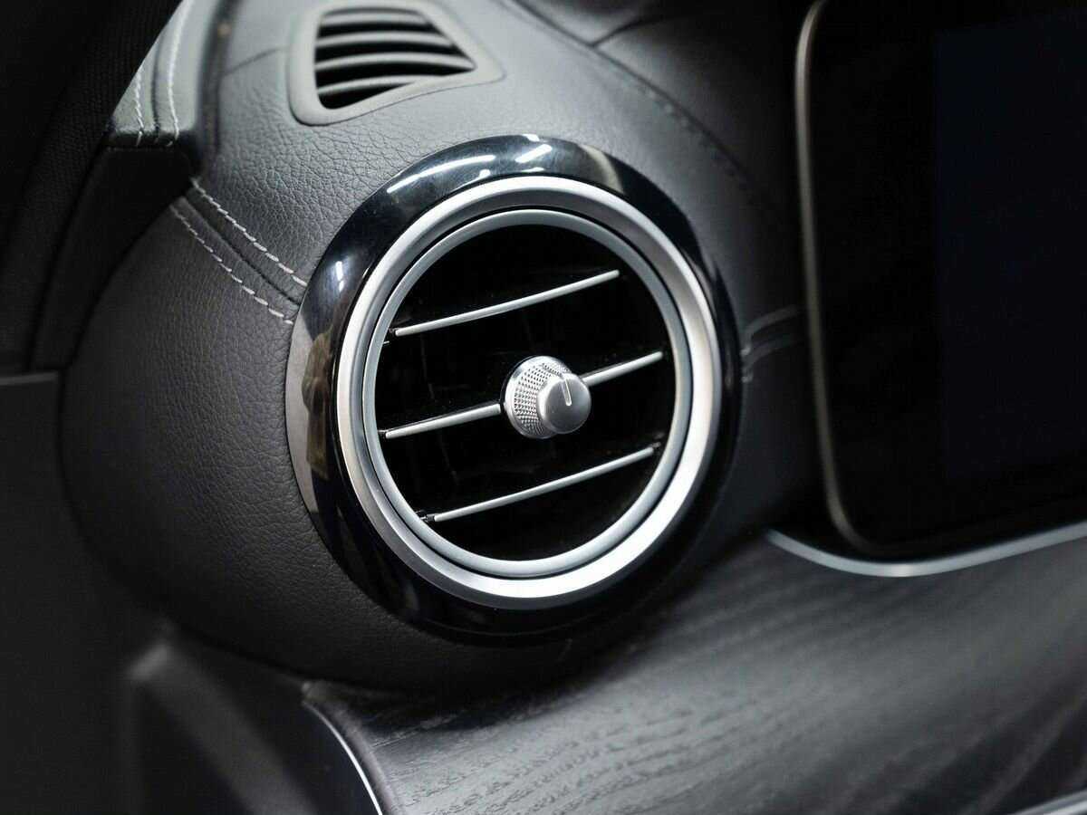 Mercedes-Benz E-Класс с пробегом — 2018 год. Фото: #26