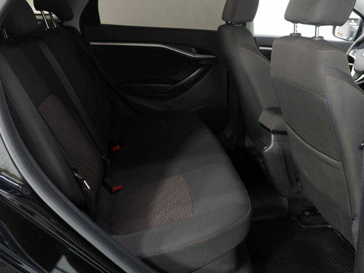 Lada (ВАЗ) Vesta с пробегом — 2020 год. Фото: #9