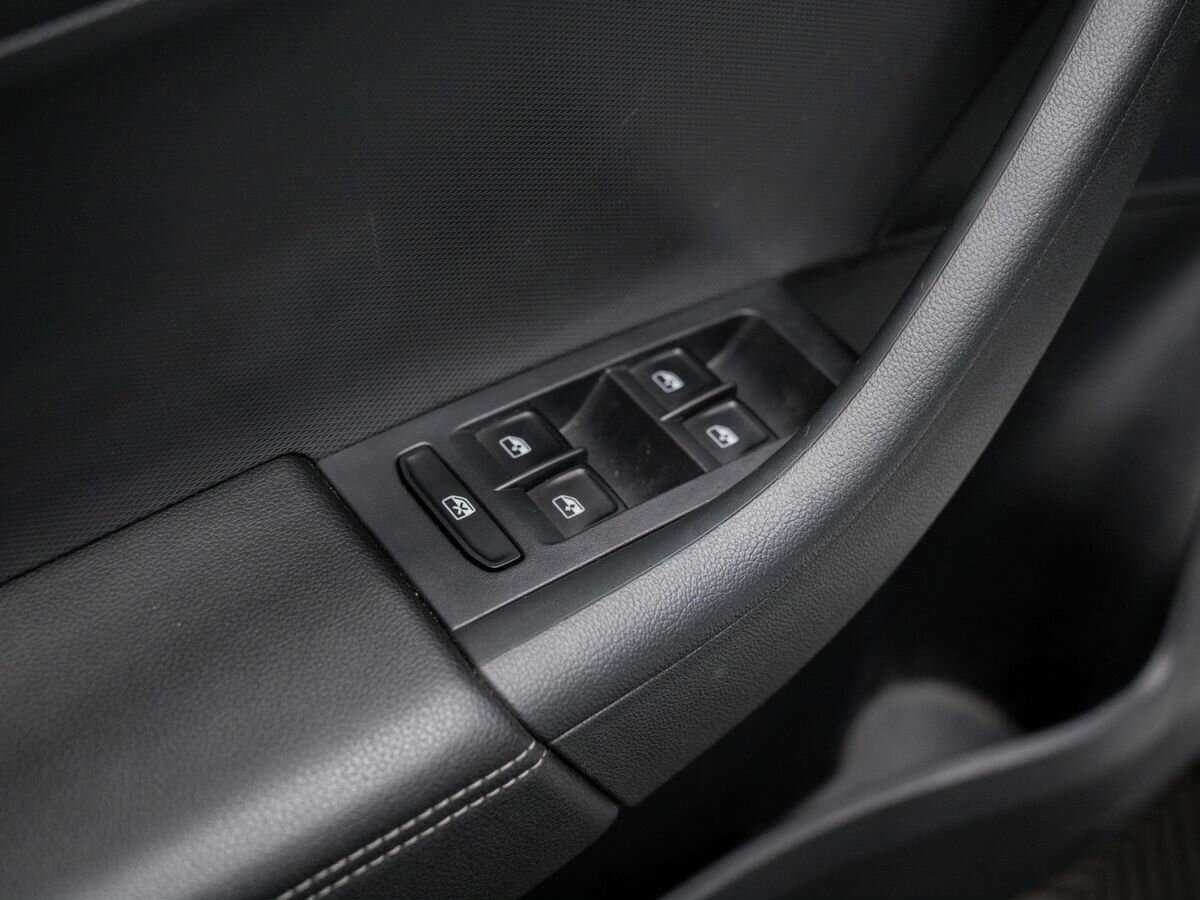 Volkswagen Polo с пробегом — 2020 год. Фото: #14