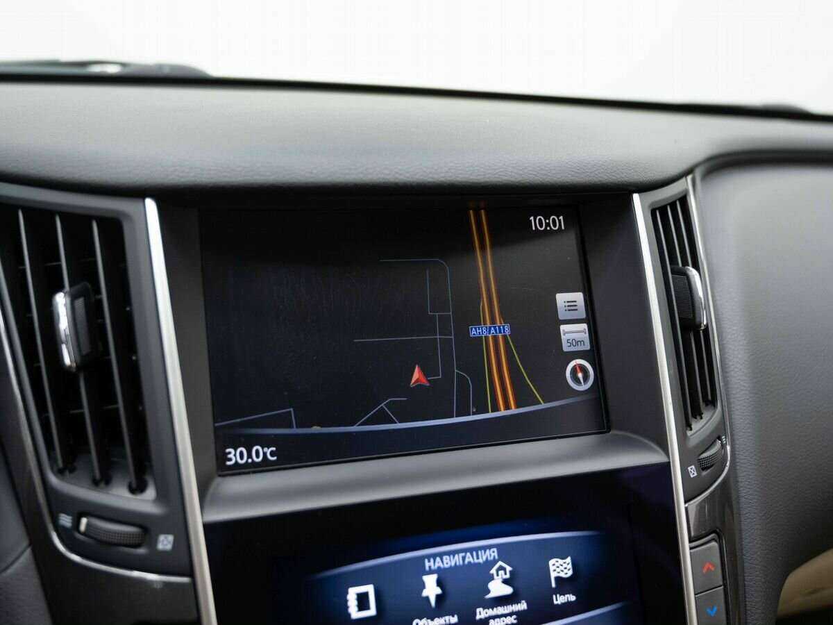 Infiniti Q50 с пробегом — 2015 год. Фото: #18