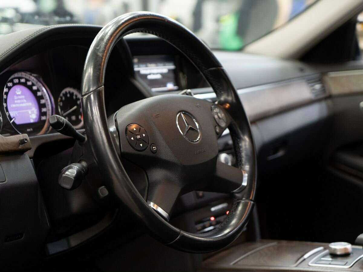 Mercedes-Benz E-Класс с пробегом — 2011 год. Фото: #1