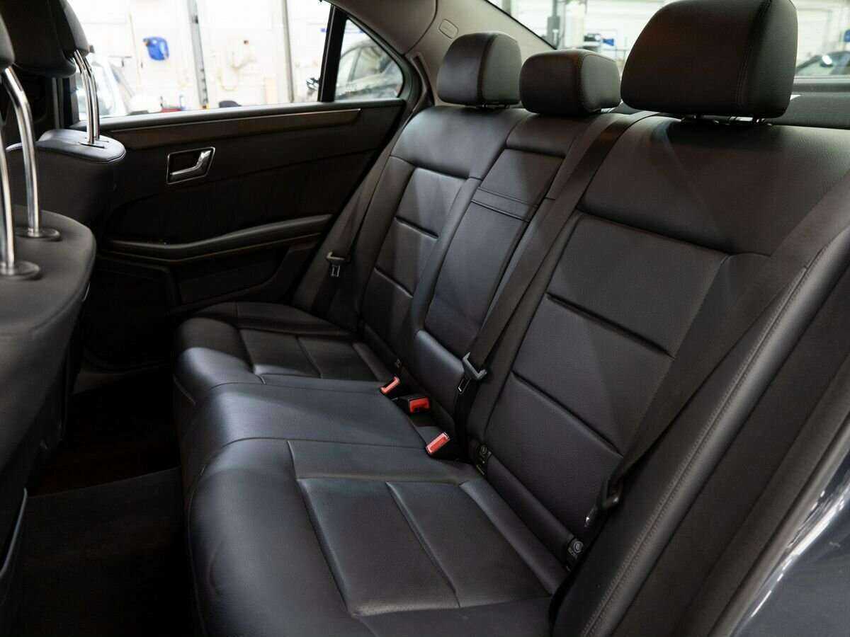 Mercedes-Benz E-Класс с пробегом — 2011 год. Фото: #3