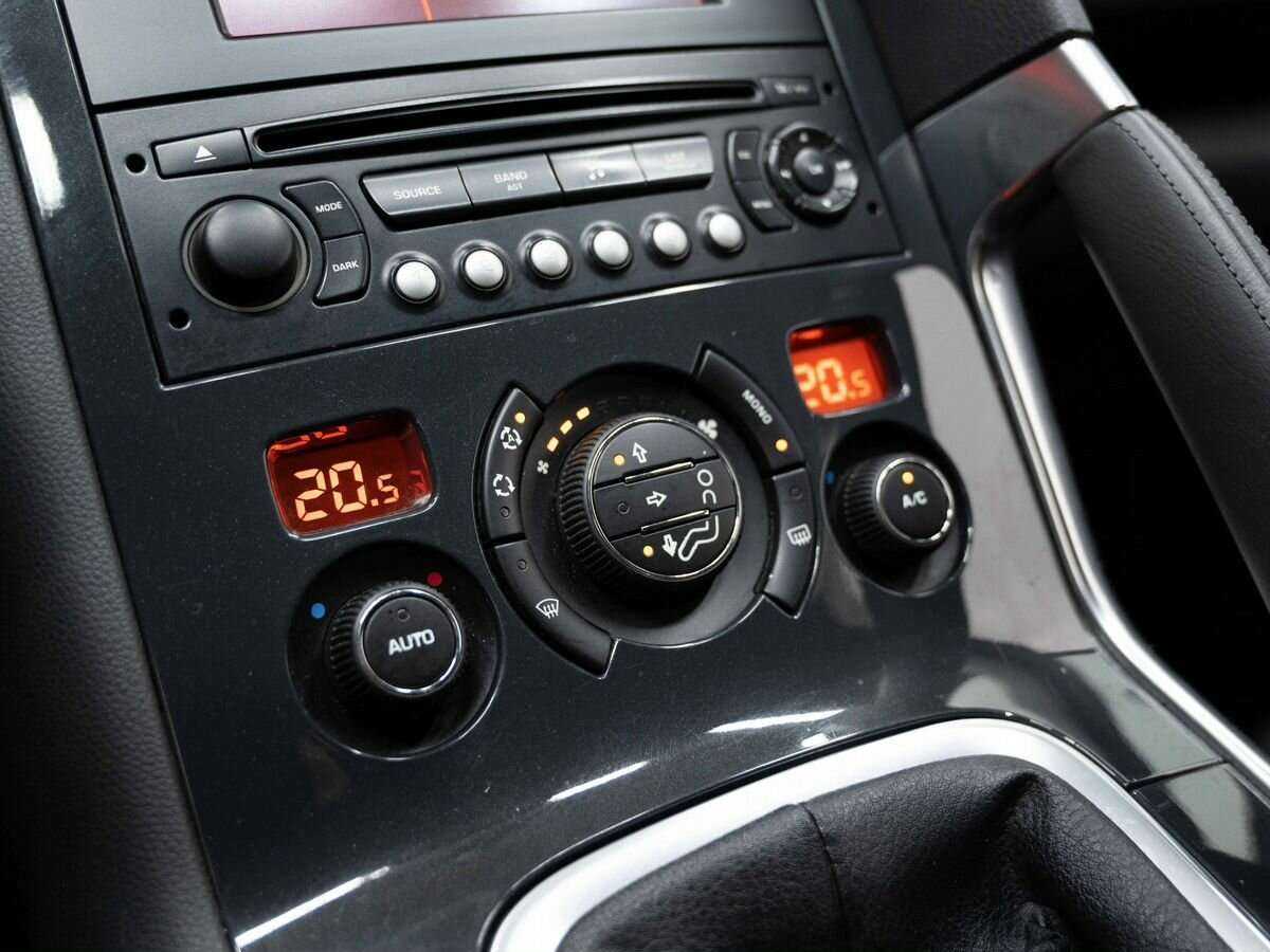 Peugeot 3008 с пробегом — 2010 год. Фото: #16