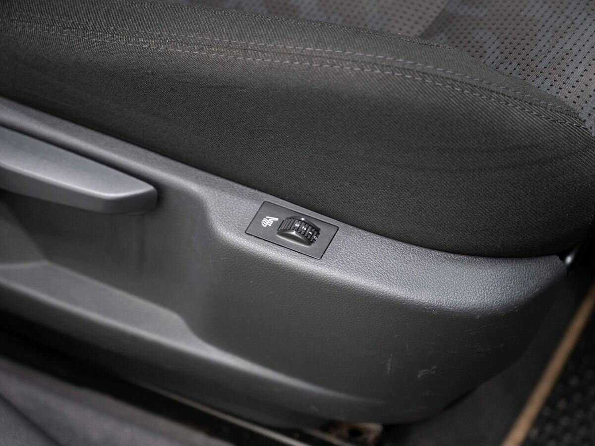 Peugeot 3008 с пробегом — 2010 год. Фото: #21