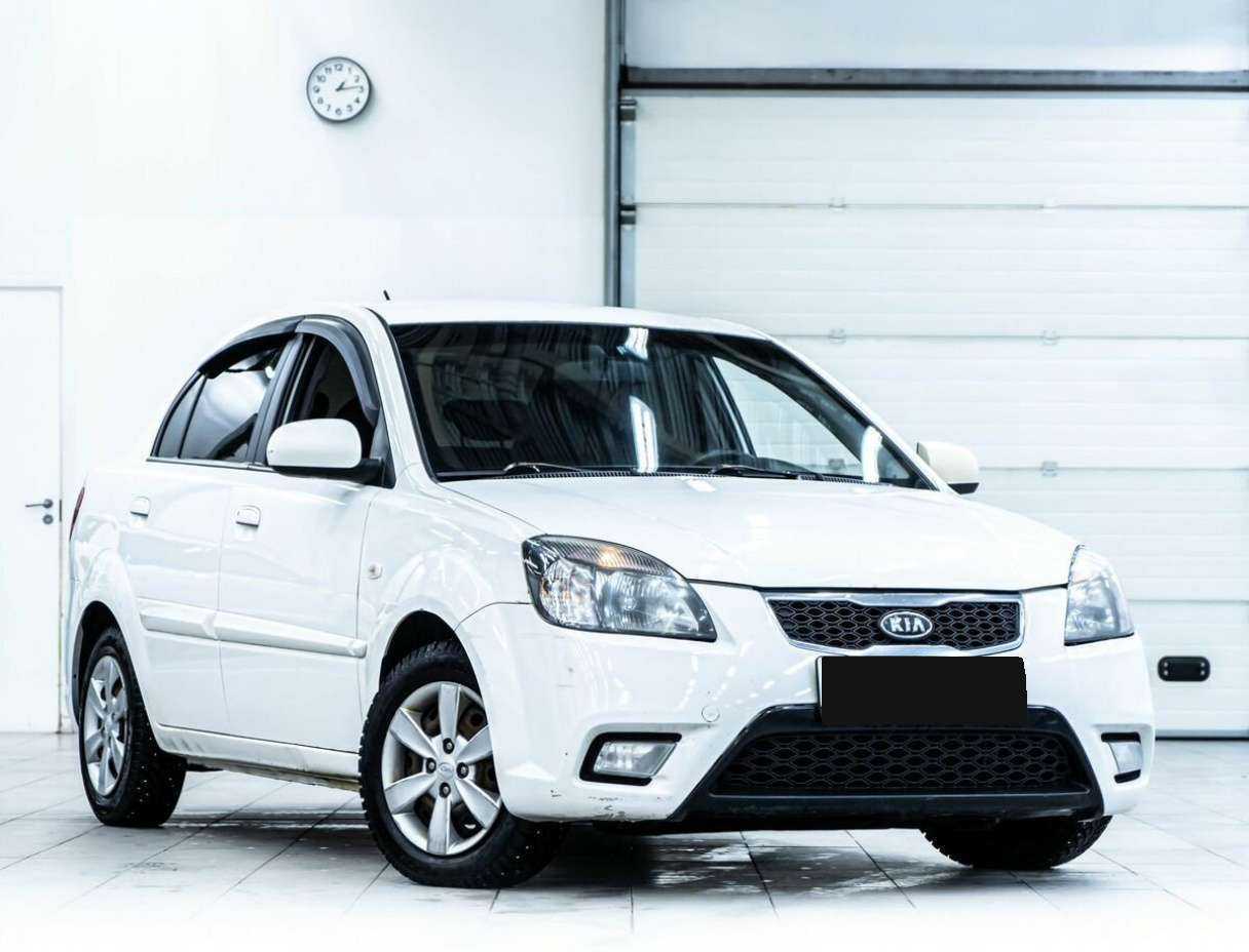 Kia Rio с пробегом — 2010 год. Фото: #1