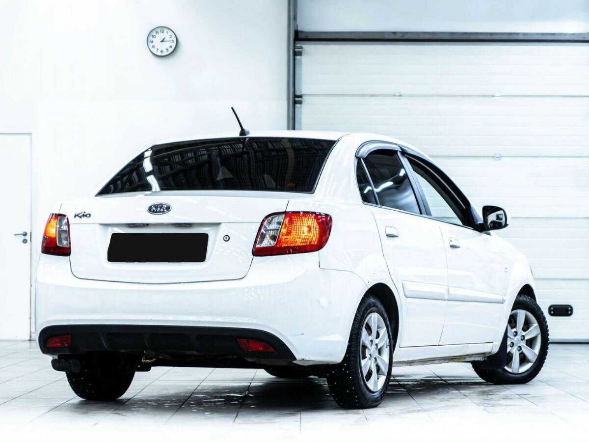 Kia Rio с пробегом — 2010 год. Фото: #2