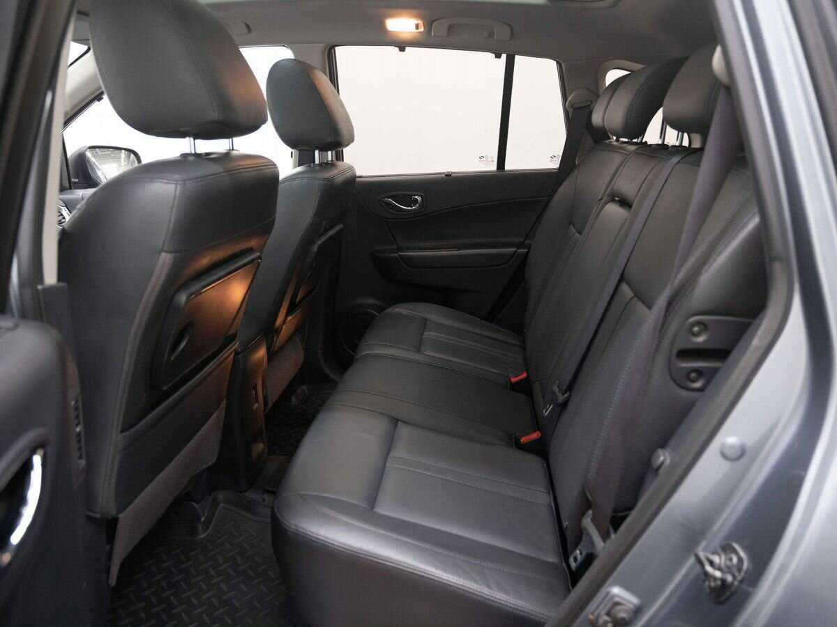 Renault Koleos с пробегом — 2008 год. Фото: #5