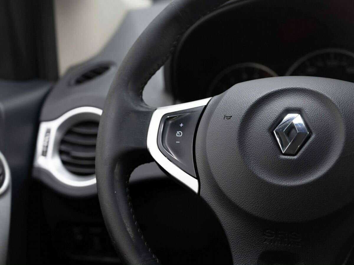 Renault Koleos с пробегом — 2008 год. Фото: #18