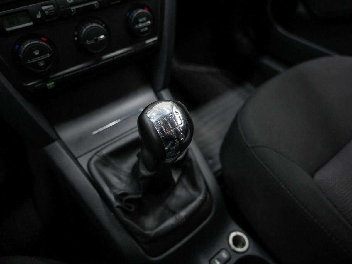 Skoda Octavia с пробегом — 2008 год. Фото: #14