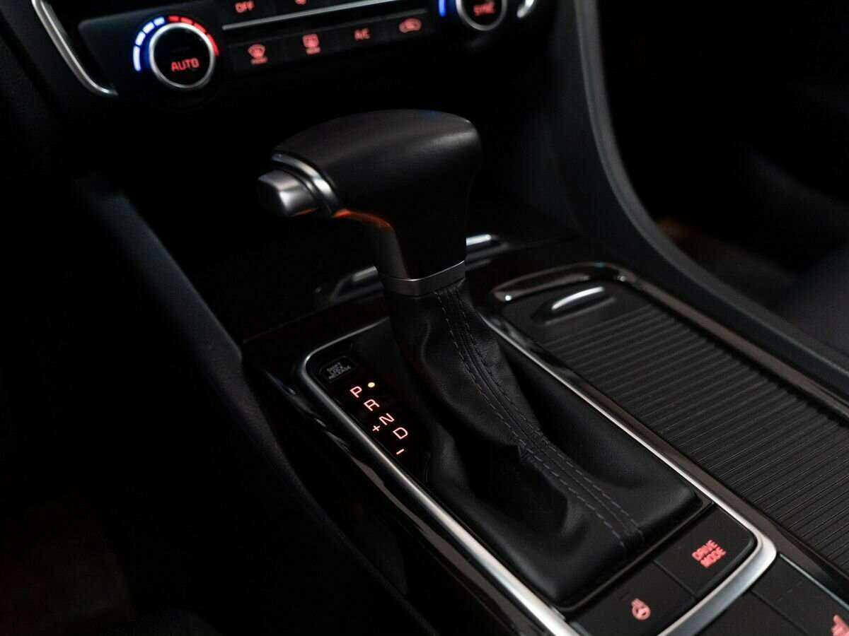 Kia K5 с пробегом — 2017 год. Фото: #10