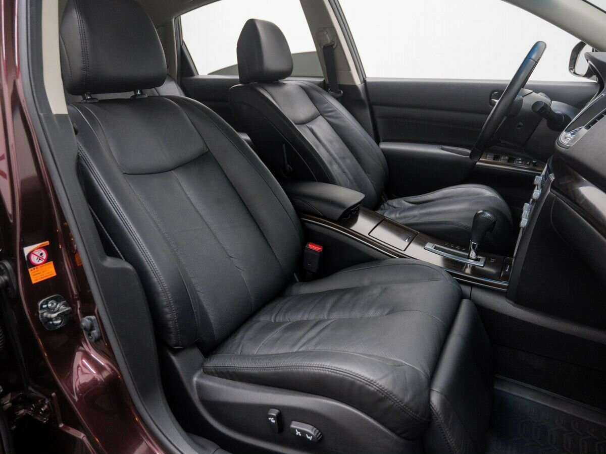 Nissan Teana с пробегом — 2011 год. Фото: #5