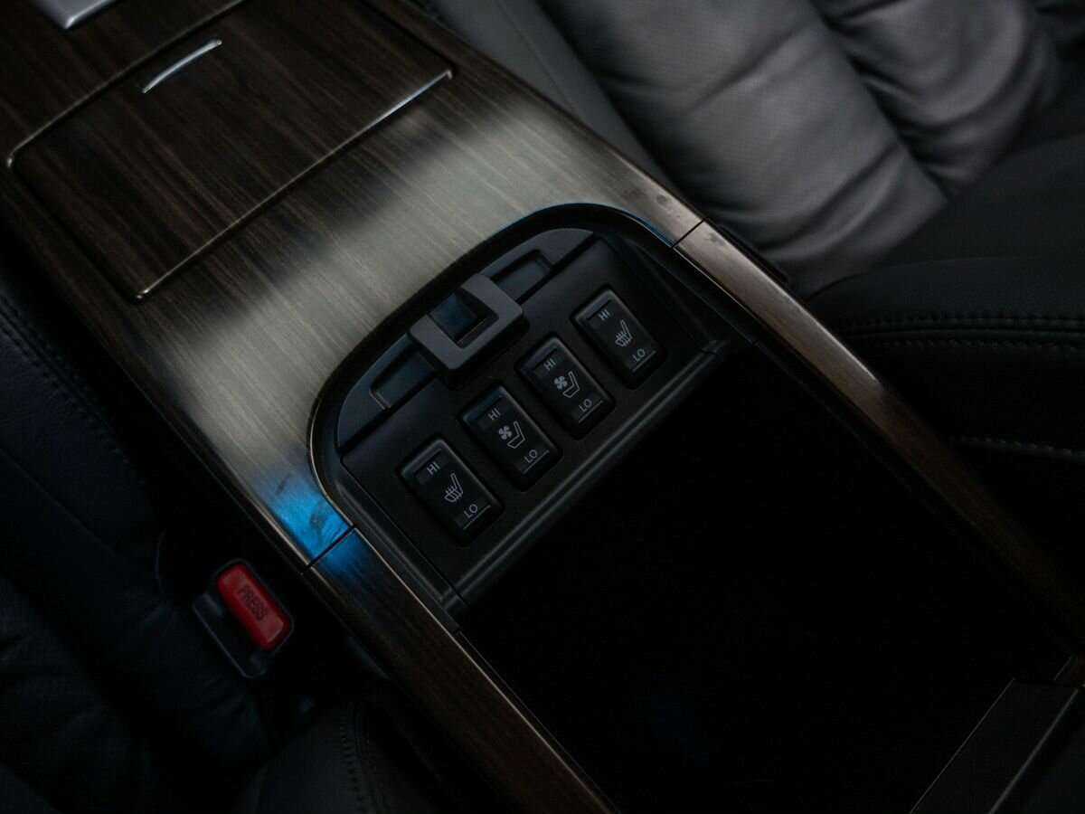 Nissan Teana с пробегом — 2011 год. Фото: #19