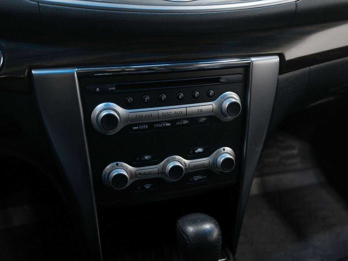 Nissan Teana с пробегом — 2011 год. Фото: #20