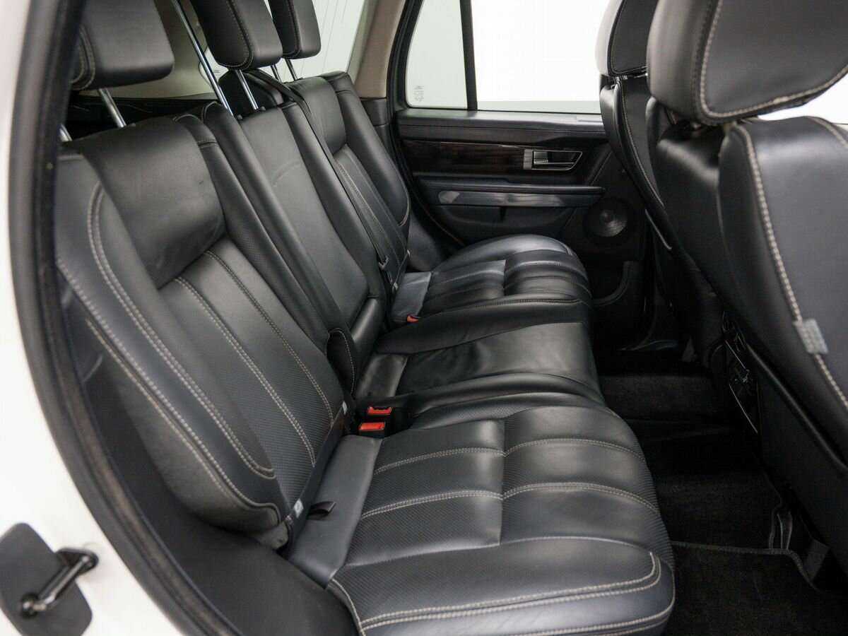 Land Rover Range Rover Sport с пробегом — 2010 год. Фото: #6