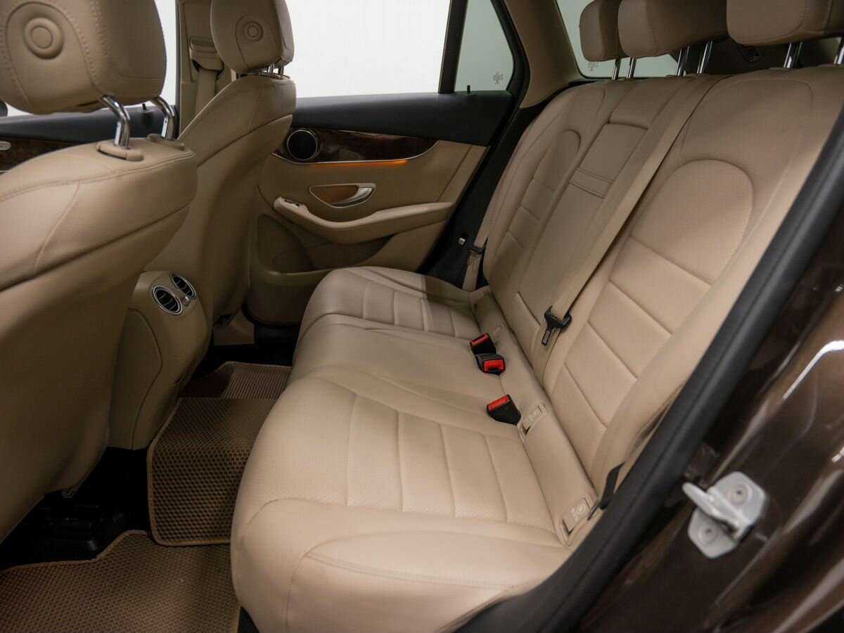 Mercedes-Benz GLC с пробегом — 2015 год. Фото: #8