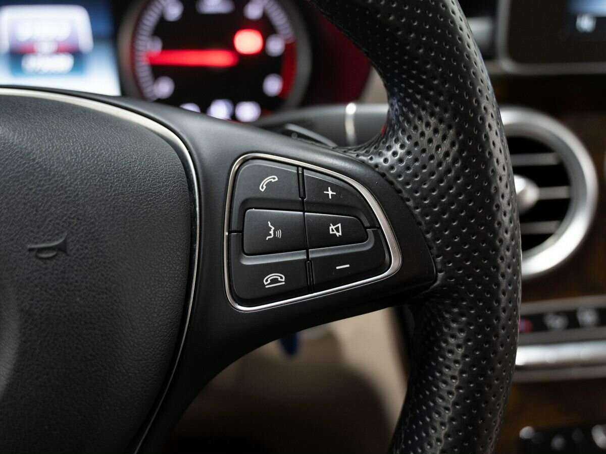 Mercedes-Benz GLC с пробегом — 2015 год. Фото: #14