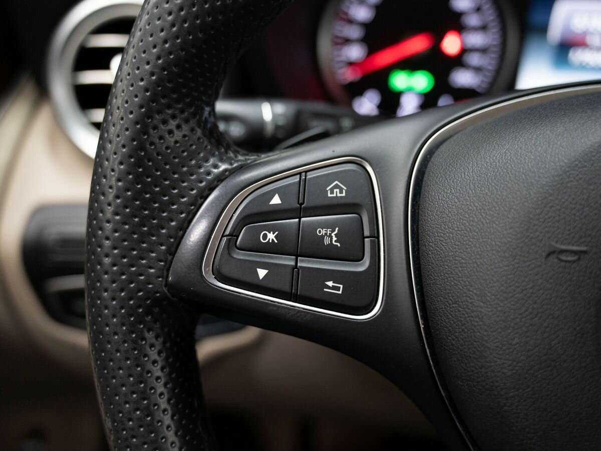 Mercedes-Benz GLC с пробегом — 2015 год. Фото: #15