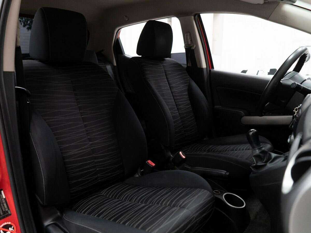 Mazda 2 с пробегом — 2008 год. Фото: #10