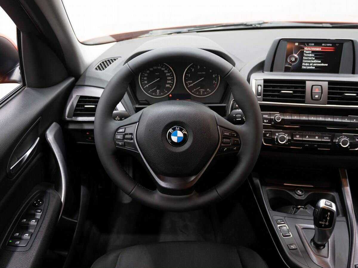 BMW 1 серии с пробегом — 2017 год. Фото: #13