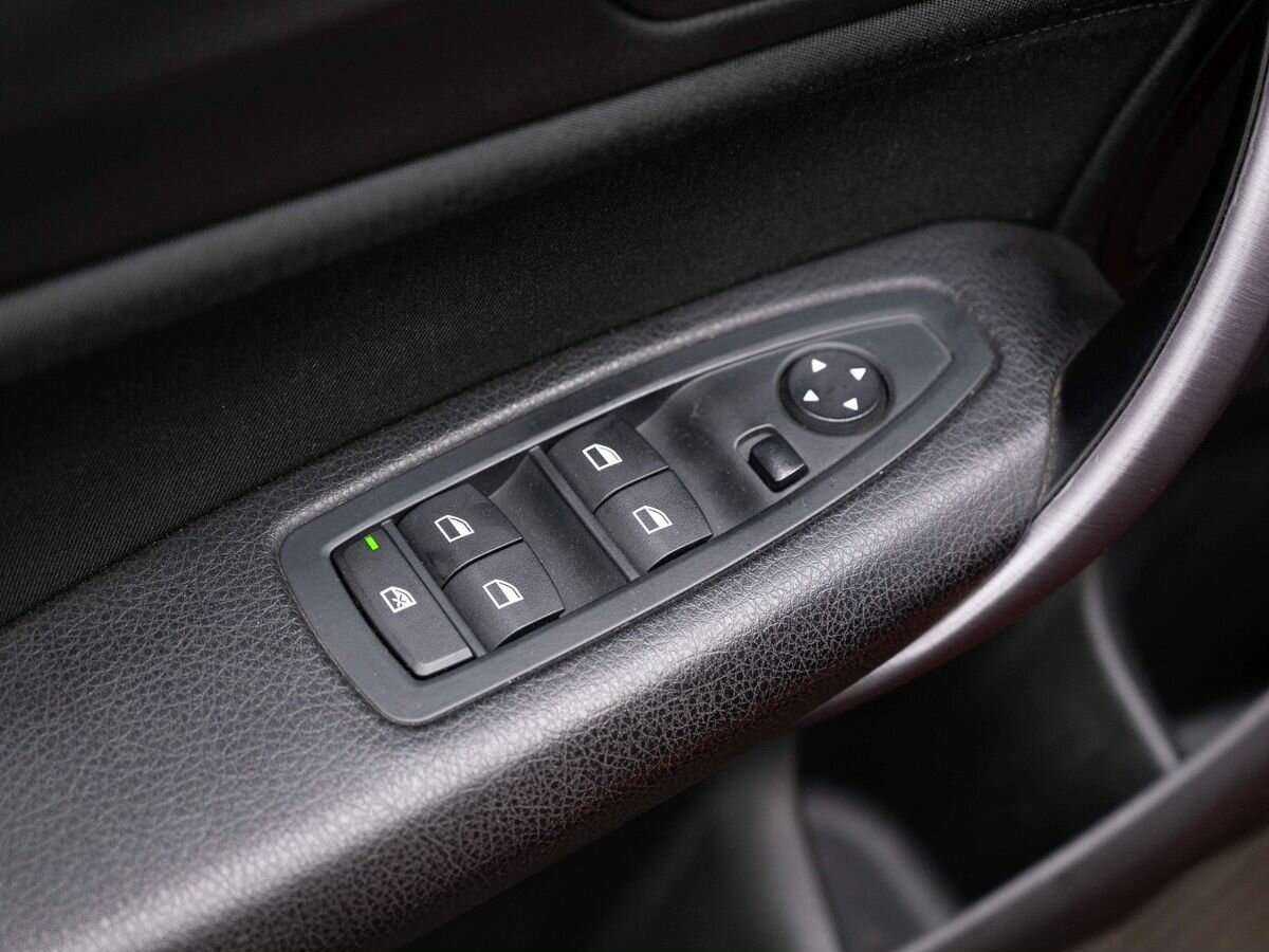 BMW 1 серии с пробегом — 2017 год. Фото: #19