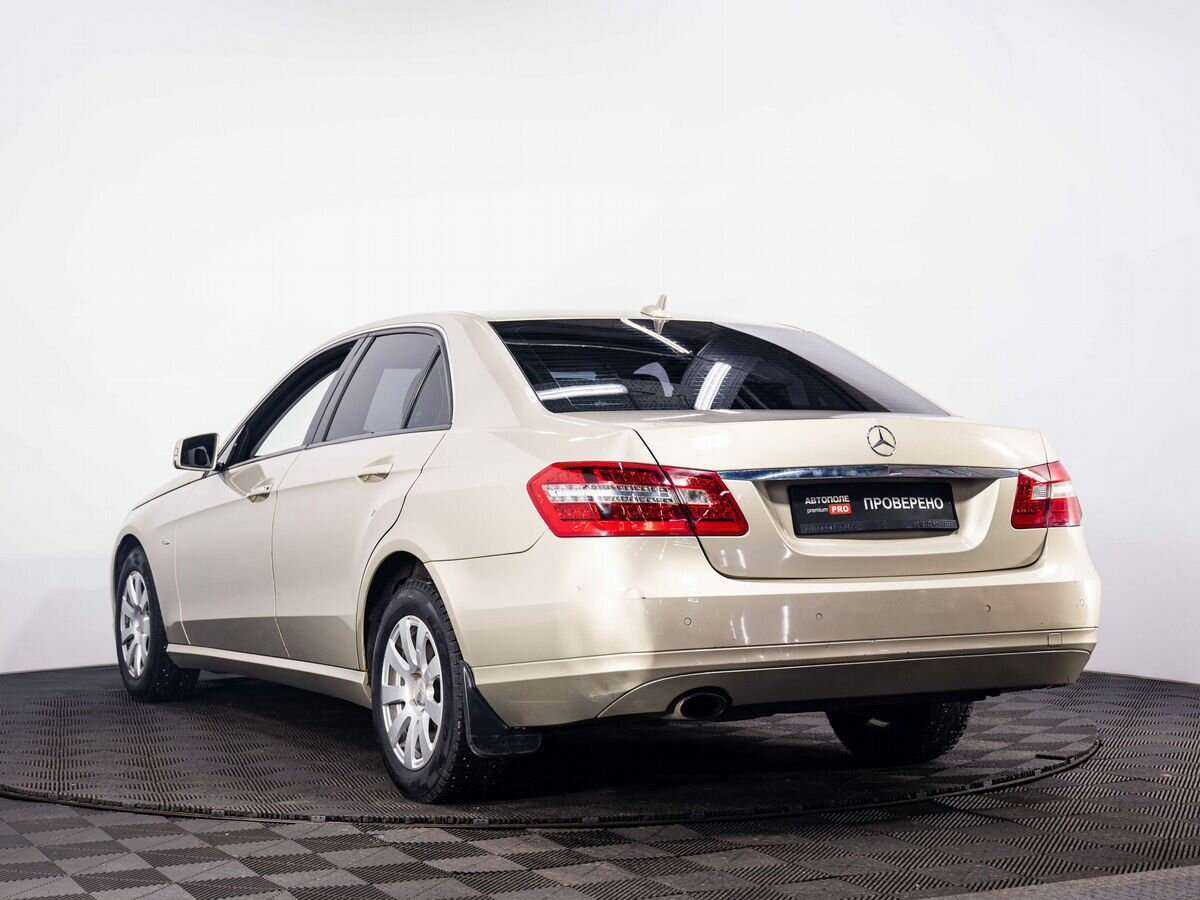 Mercedes-Benz E-Класс с пробегом — 2010 год. Фото: #1