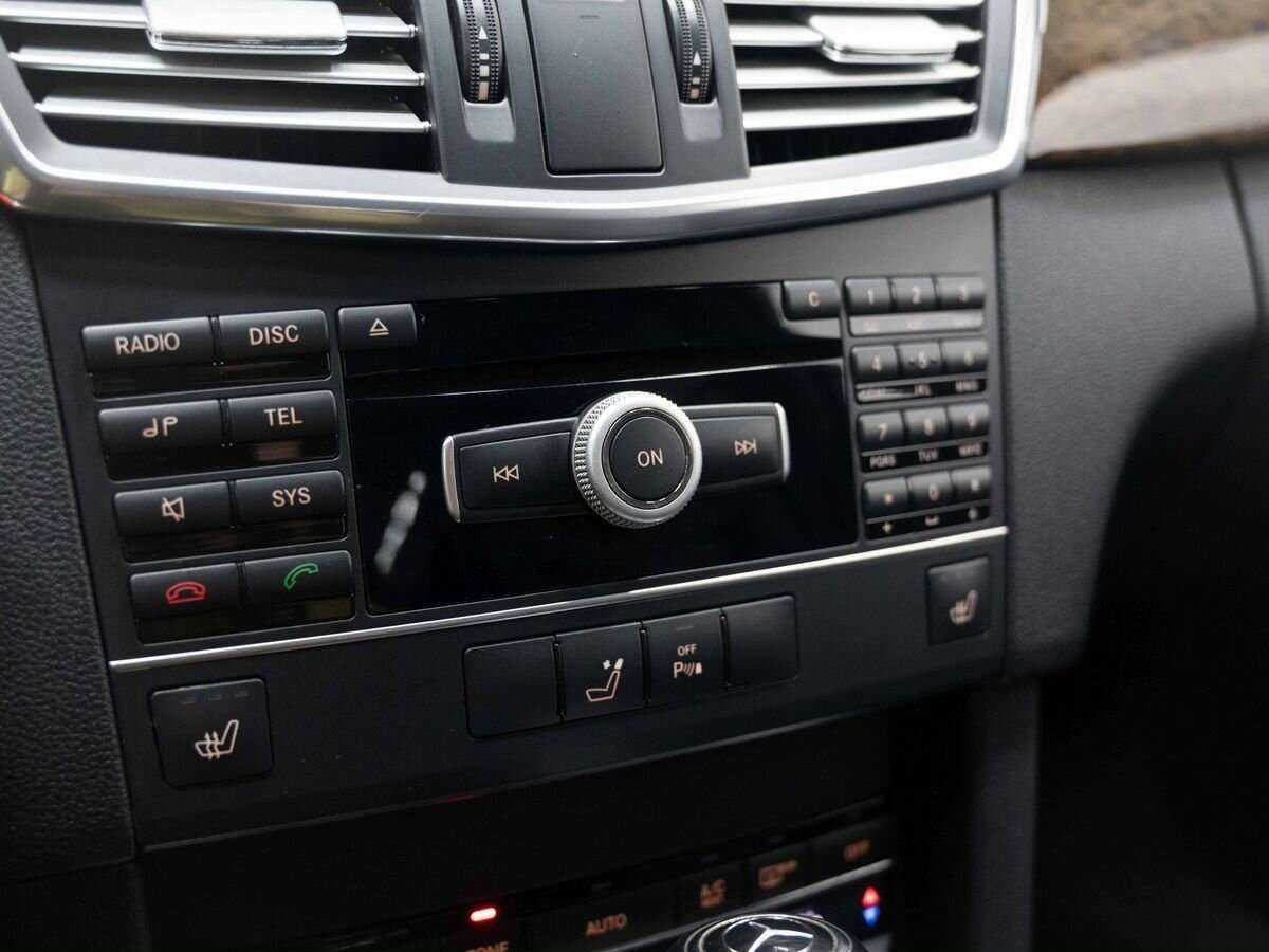 Mercedes-Benz E-Класс с пробегом — 2010 год. Фото: #13