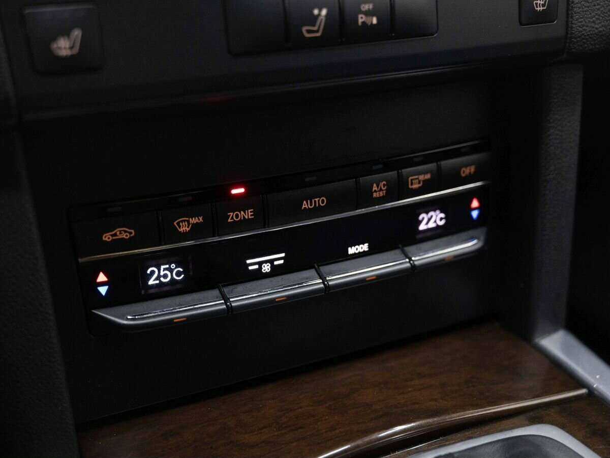 Mercedes-Benz E-Класс с пробегом — 2010 год. Фото: #14