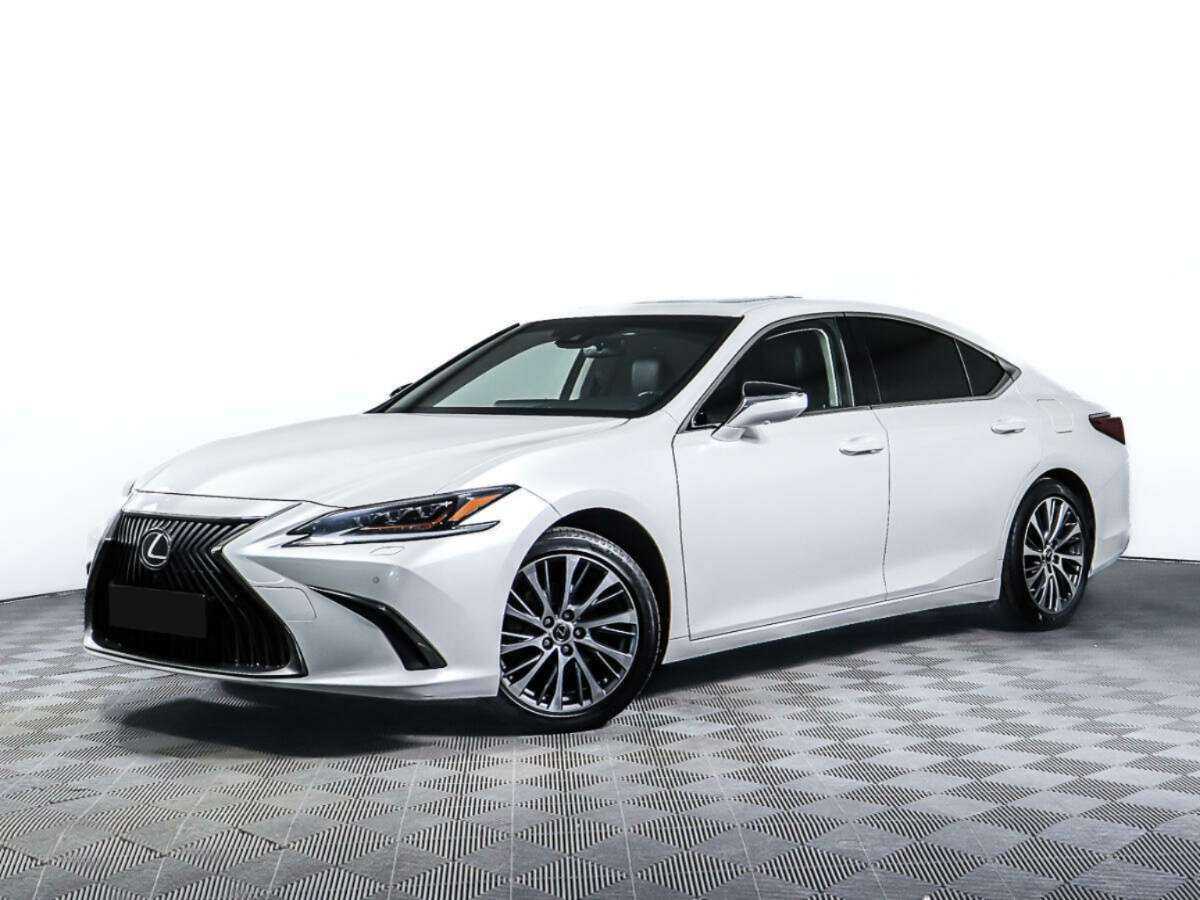 Lexus ES с пробегом — 2019 год. Фото: #1