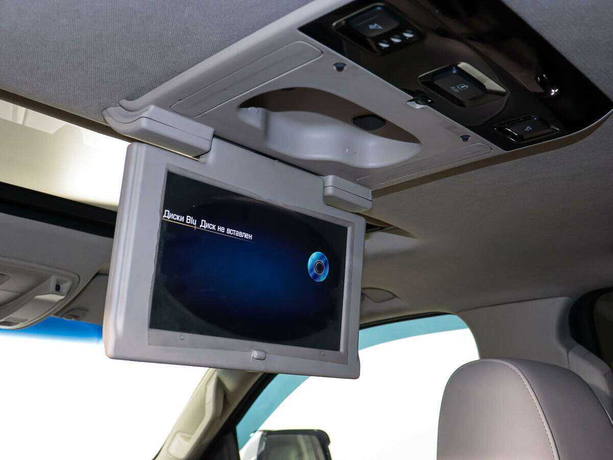 Cadillac Escalade с пробегом — 2016 год. Фото: #12