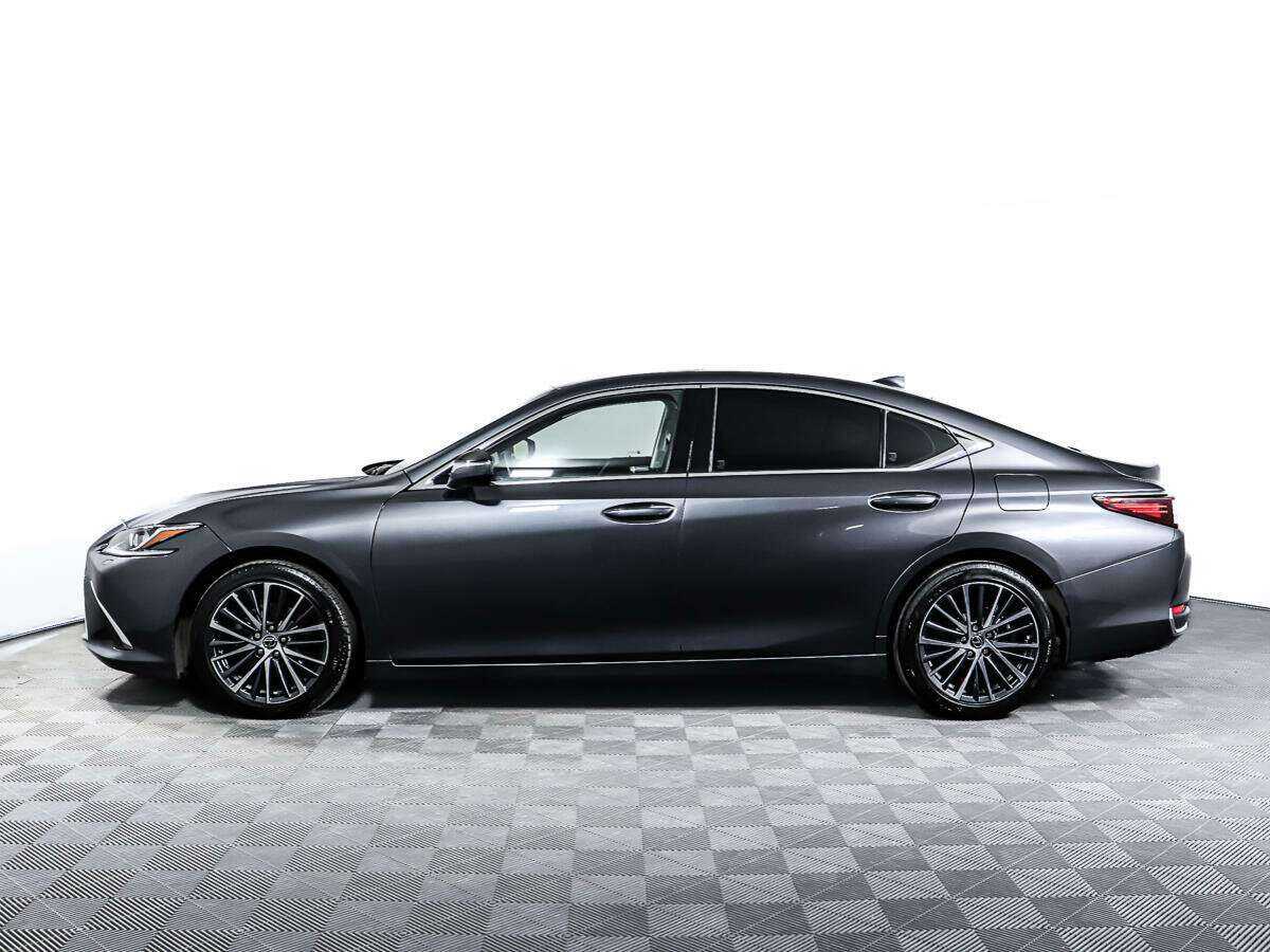 Lexus ES с пробегом — 2022 год. Фото: #2