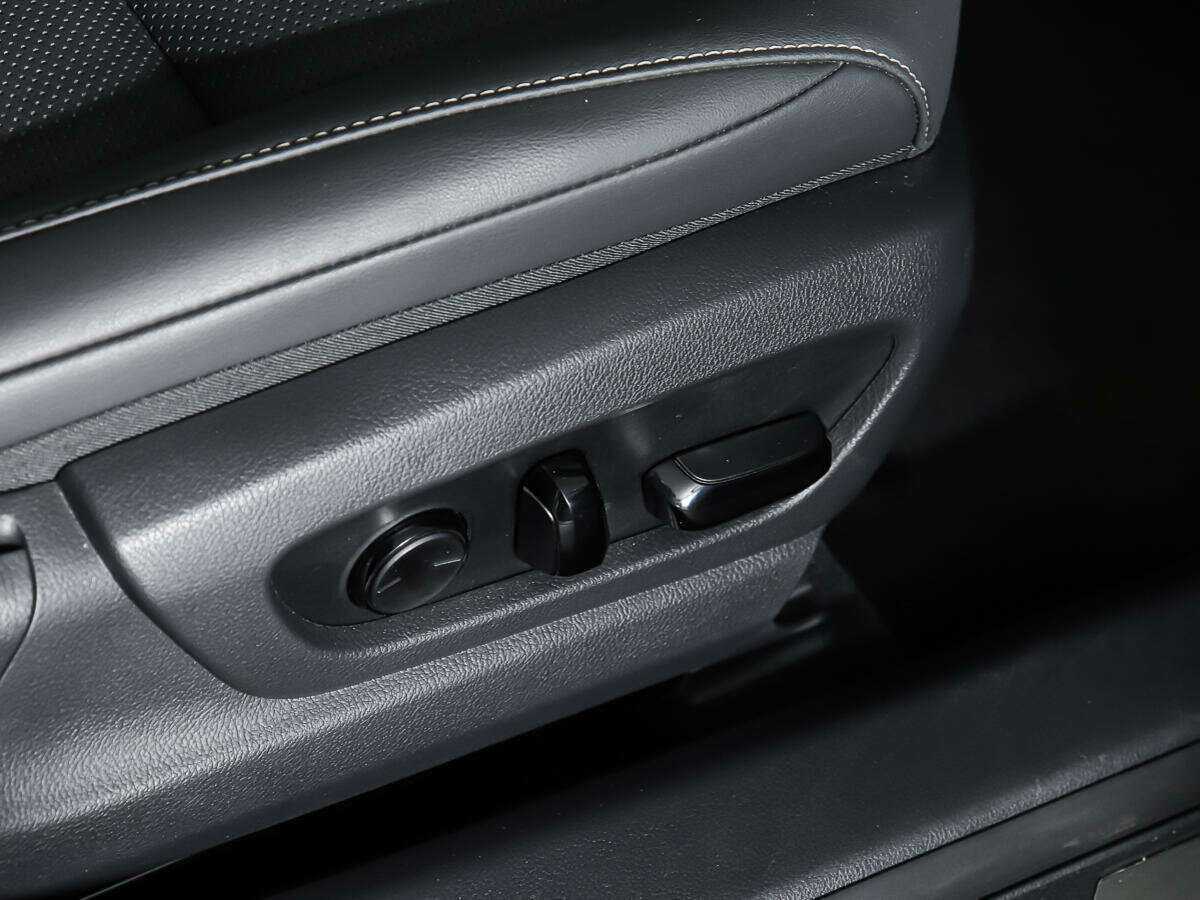 Lexus ES с пробегом — 2022 год. Фото: #10