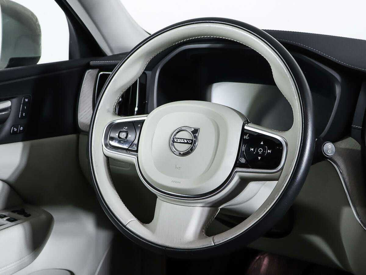 Volvo XC60 с пробегом — 2021 год. Фото: #14