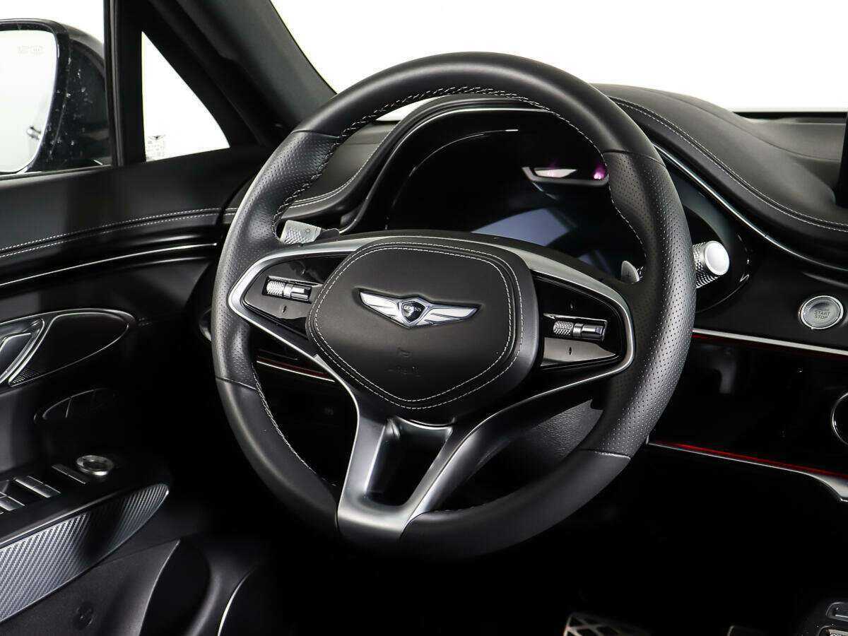 Genesis GV70 с пробегом — 2022 год. Фото: #13