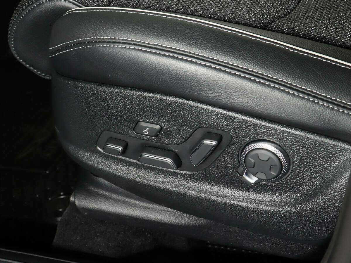 Genesis GV70 с пробегом — 2022 год. Фото: #17