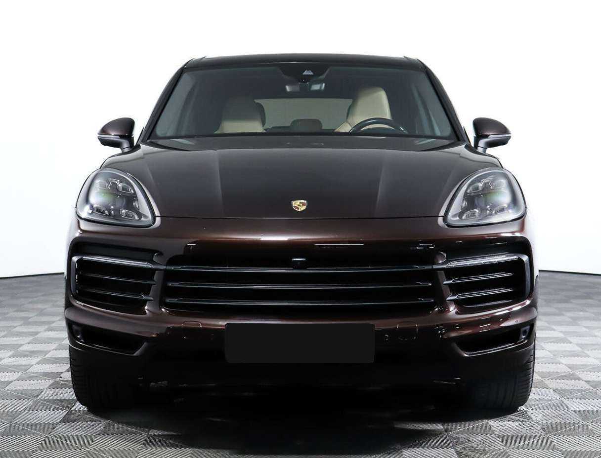 Porsche Cayenne с пробегом — 2018 год. Фото: #1