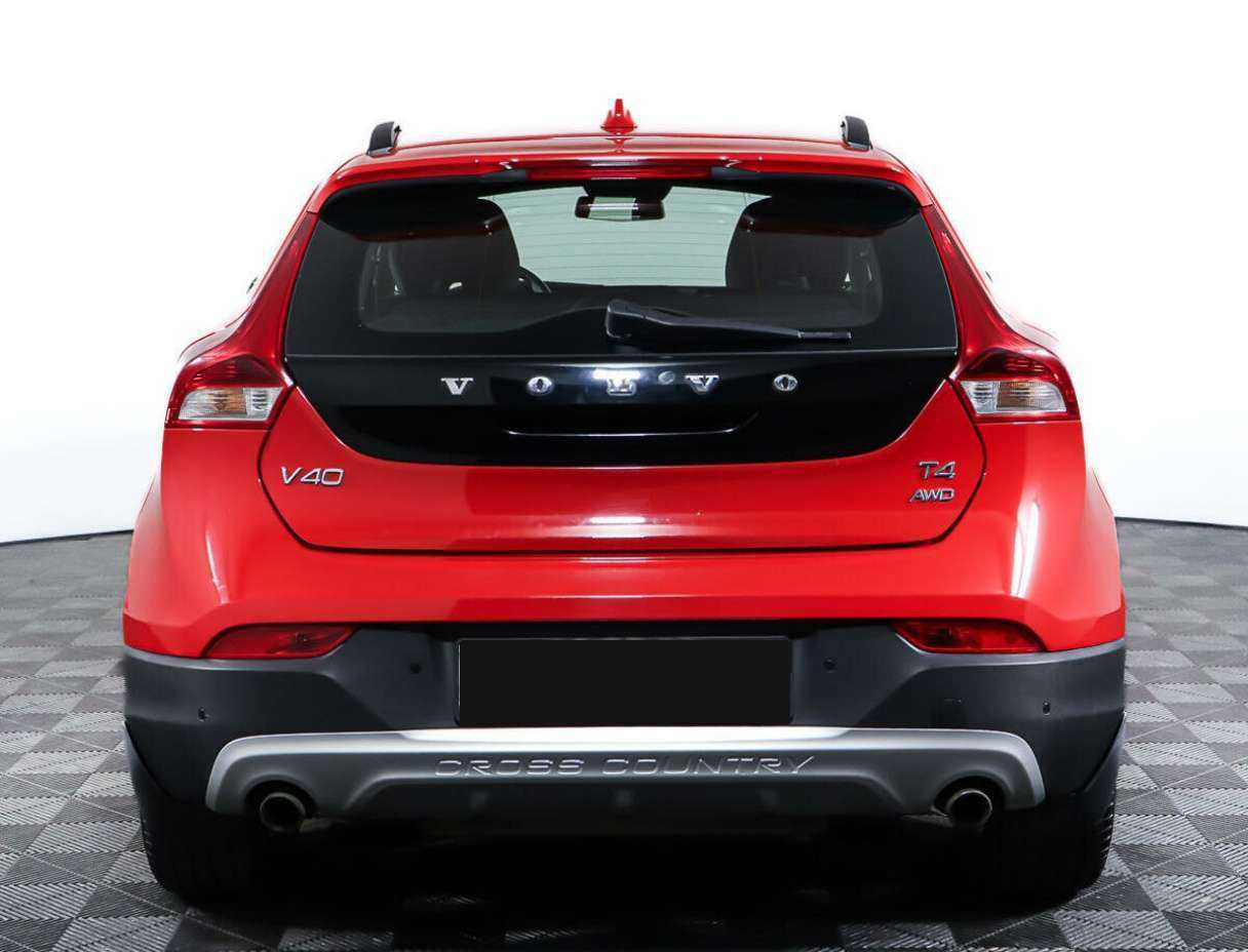 Volvo V40 Cross Country с пробегом — 2013 год. Фото: #5