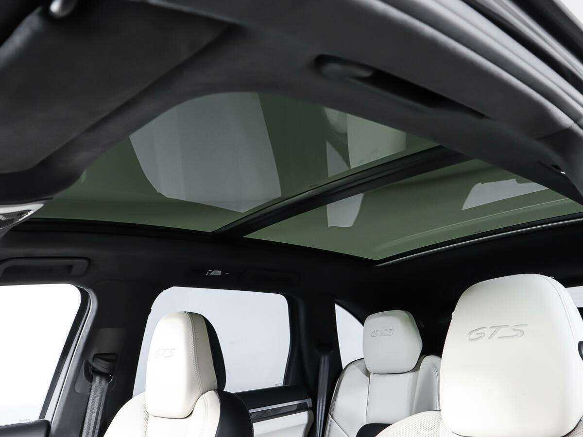 Porsche Cayenne с пробегом — 2015 год. Фото: #22