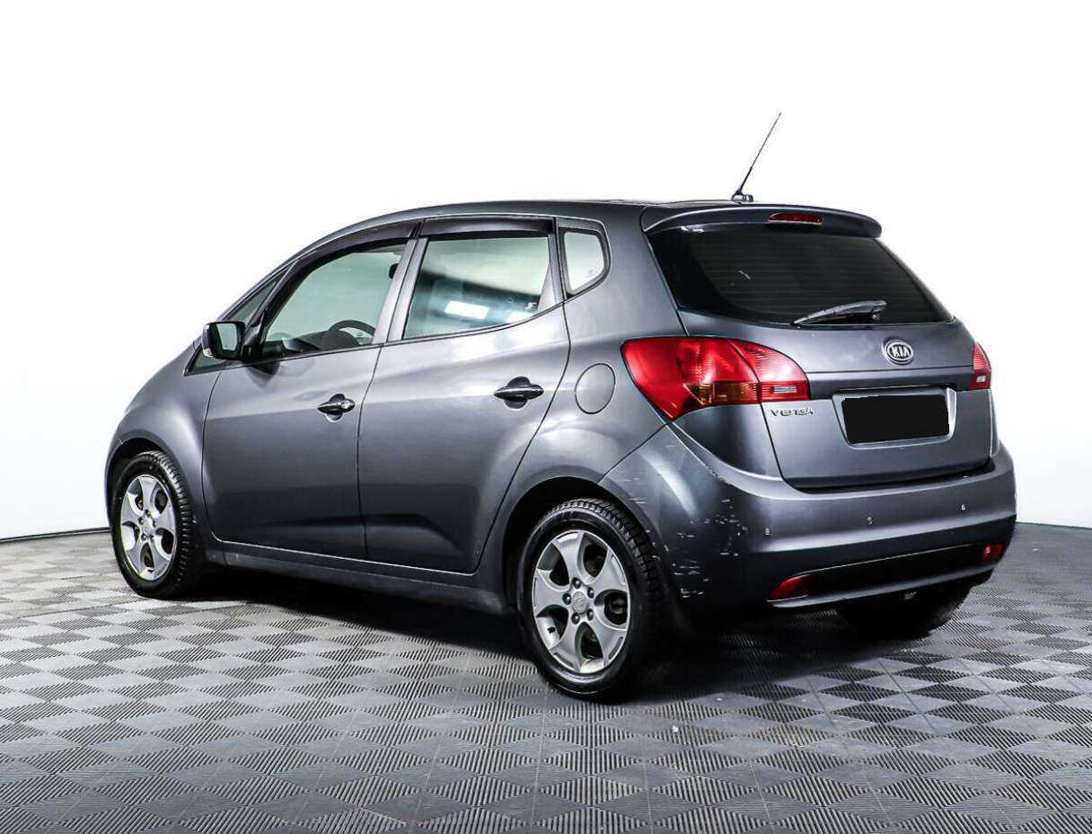 Kia Venga с пробегом — 2011 год. Фото: #6