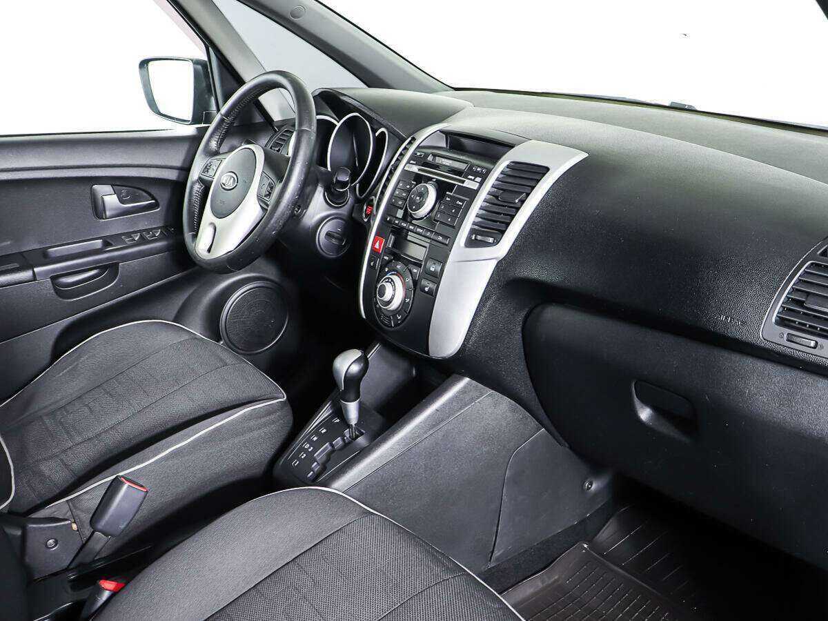 Kia Venga с пробегом — 2011 год. Фото: #9