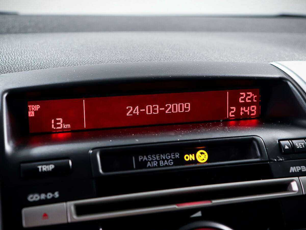 Kia Venga с пробегом — 2011 год. Фото: #20