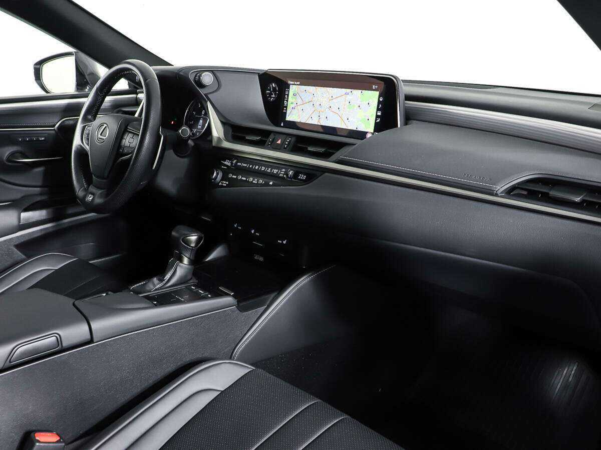 Lexus ES с пробегом — 2020 год. Фото: #9