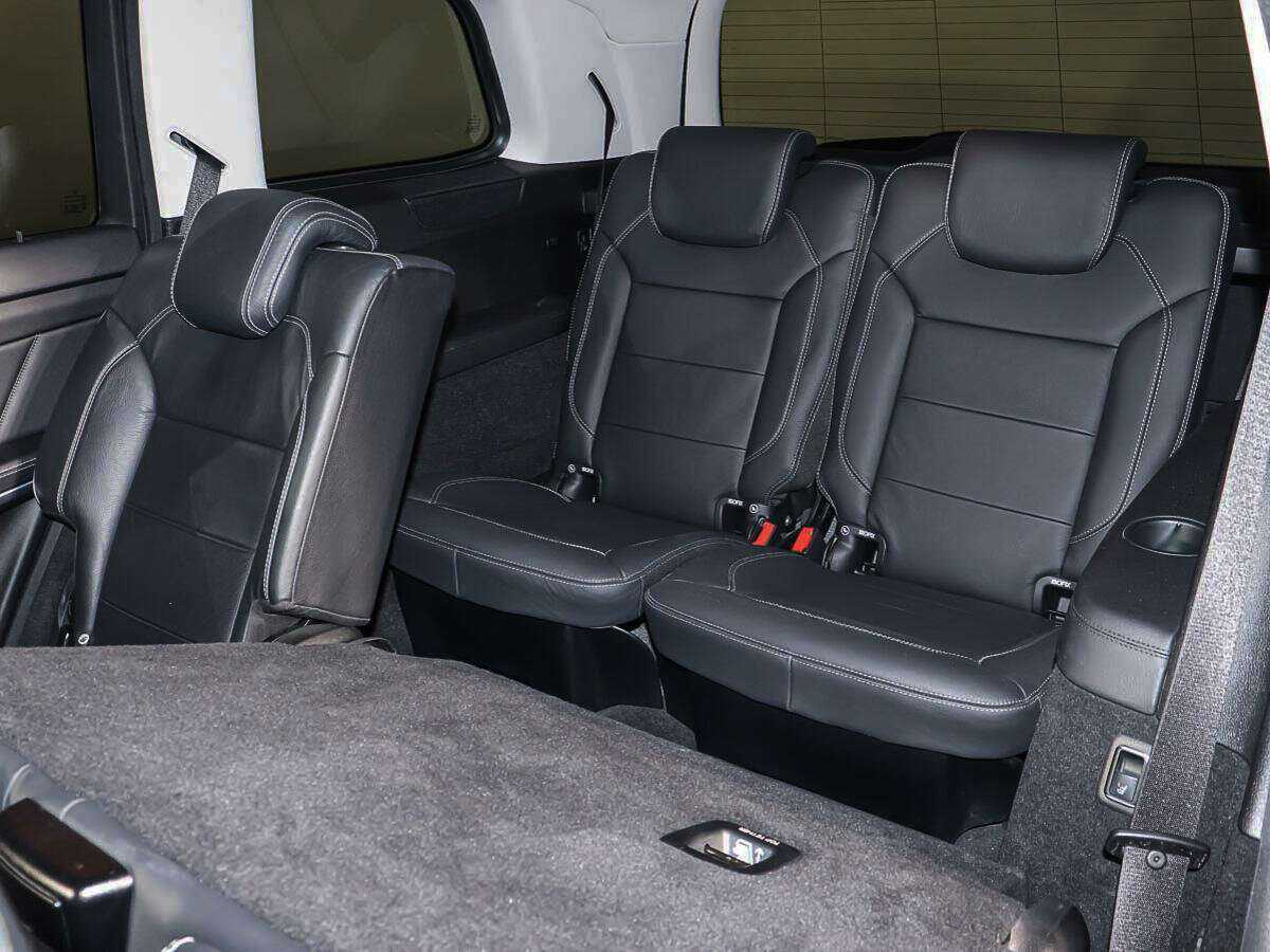 Mercedes-Benz GL-Класс с пробегом — 2013 год. Фото: #10