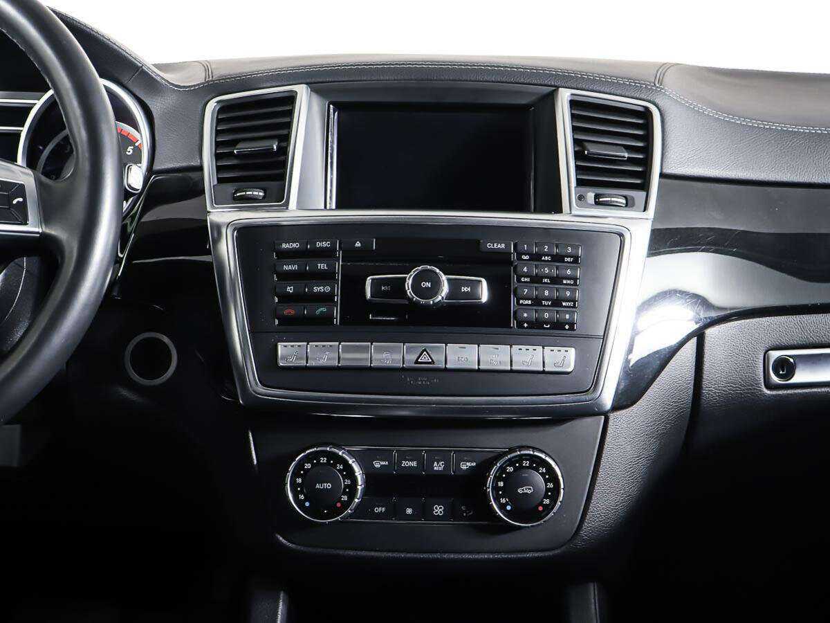 Mercedes-Benz GL-Класс с пробегом — 2013 год. Фото: #13