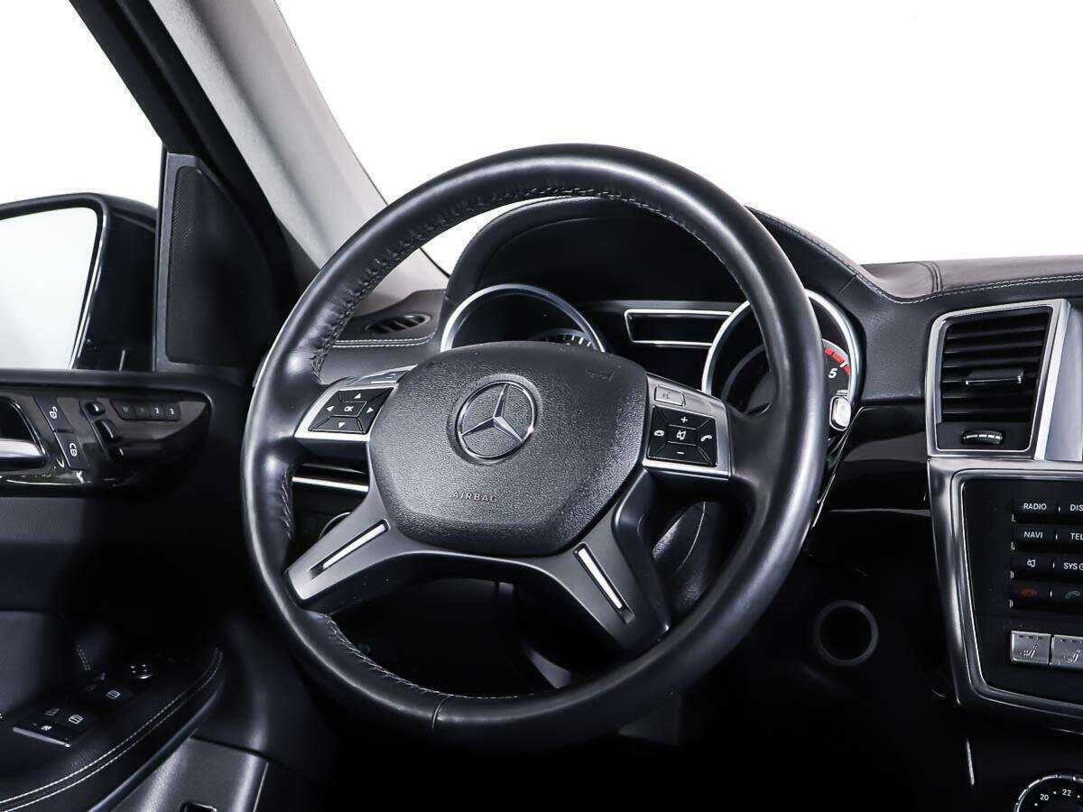 Mercedes-Benz GL-Класс с пробегом — 2013 год. Фото: #14