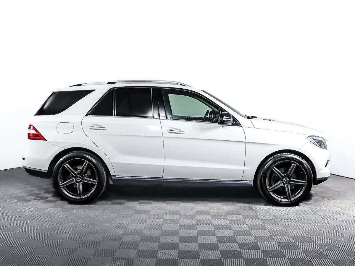 Mercedes-Benz M-Класс с пробегом — 2014 год. Фото: #3