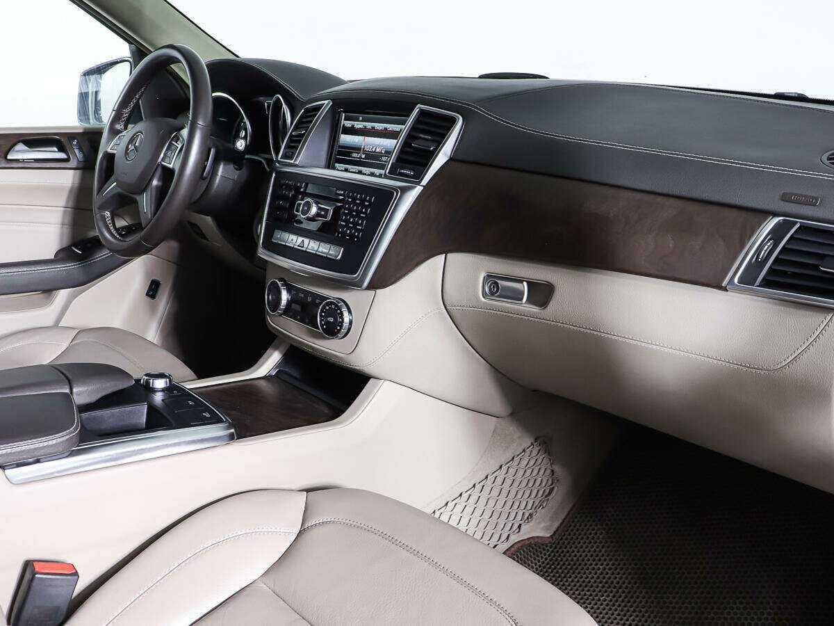 Mercedes-Benz M-Класс с пробегом — 2014 год. Фото: #8
