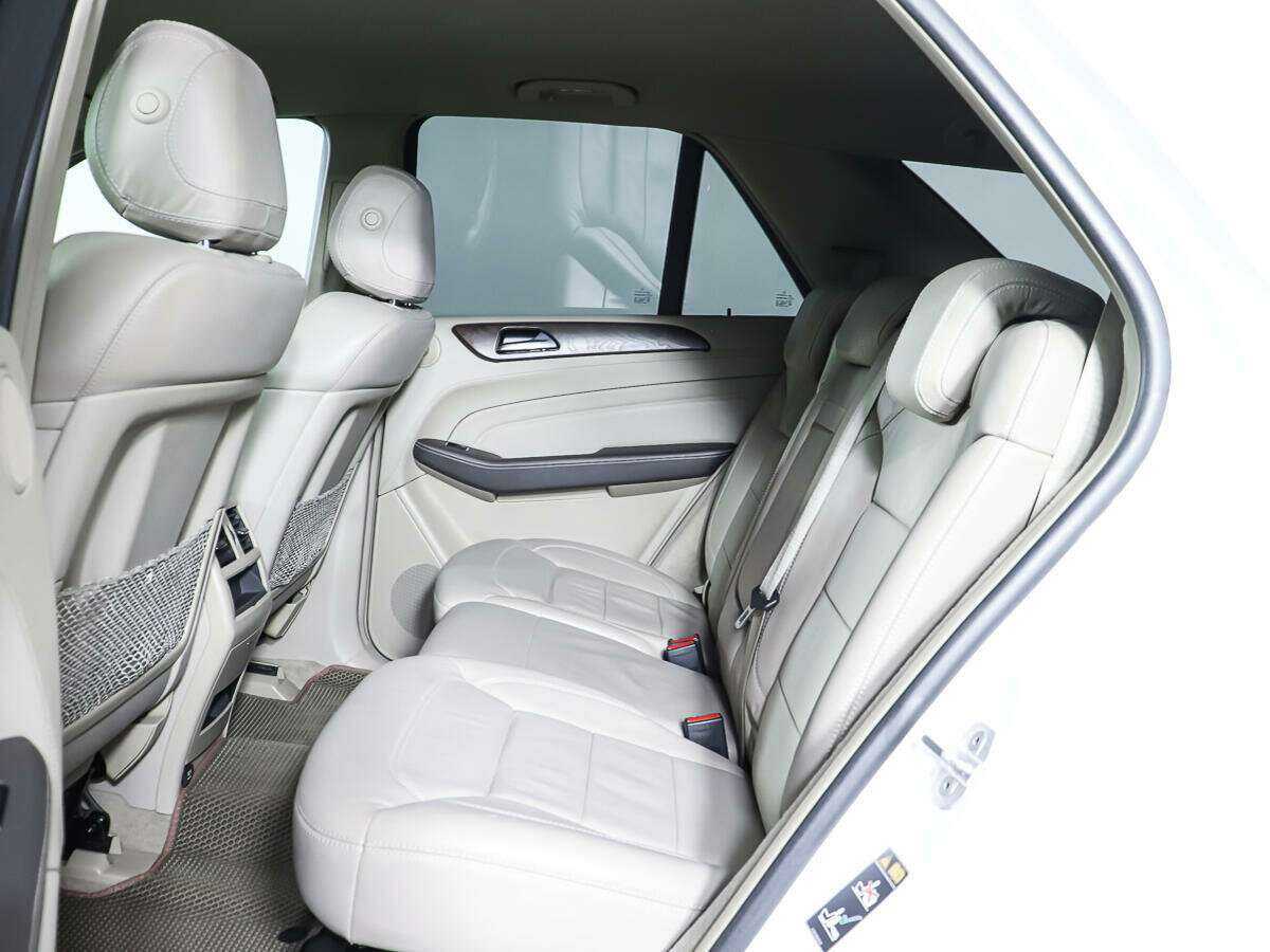 Mercedes-Benz M-Класс с пробегом — 2014 год. Фото: #9