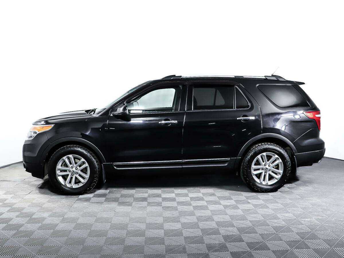 Ford Explorer с пробегом — 2013 год. Фото: #7