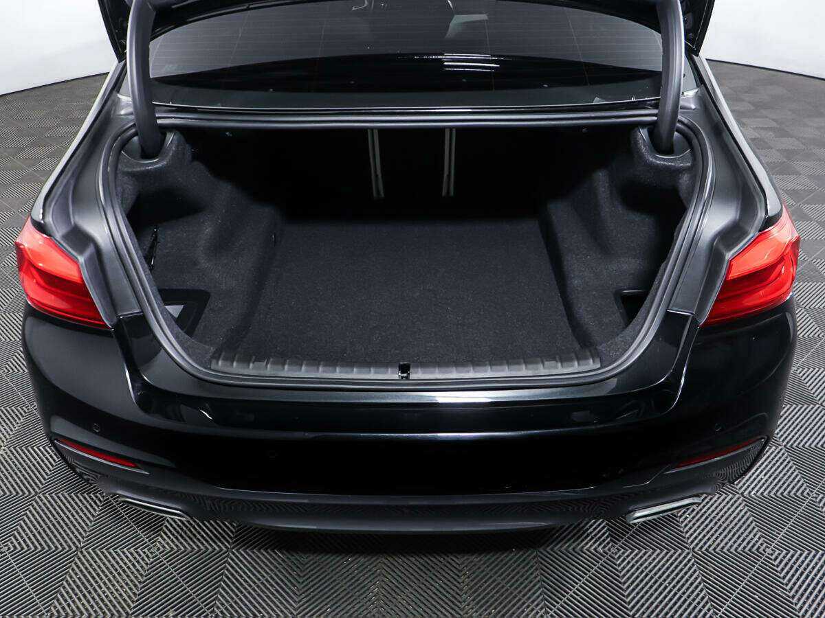 BMW 5 серии с пробегом — 2019 год. Фото: #8