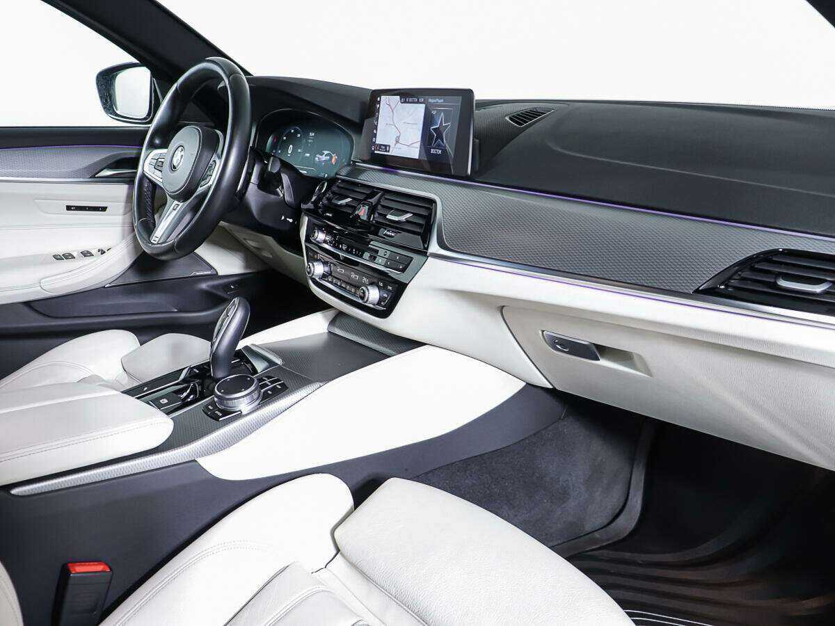 BMW 5 серии с пробегом — 2019 год. Фото: #9